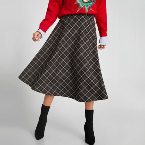 Zara Dresses & Skirts - ⬇️⬇️Zara Woman plaid midi skirt (XS) 🍂